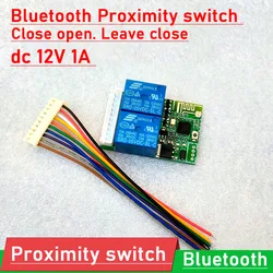 Przełącznik zbliżeniowy Bluetooth Automatyczny przełącznik czujnika otwierania i zamykania Kontroler DC 12V 1A Wymień klucz zdalnego sterowania do zamka drzwi samochodu