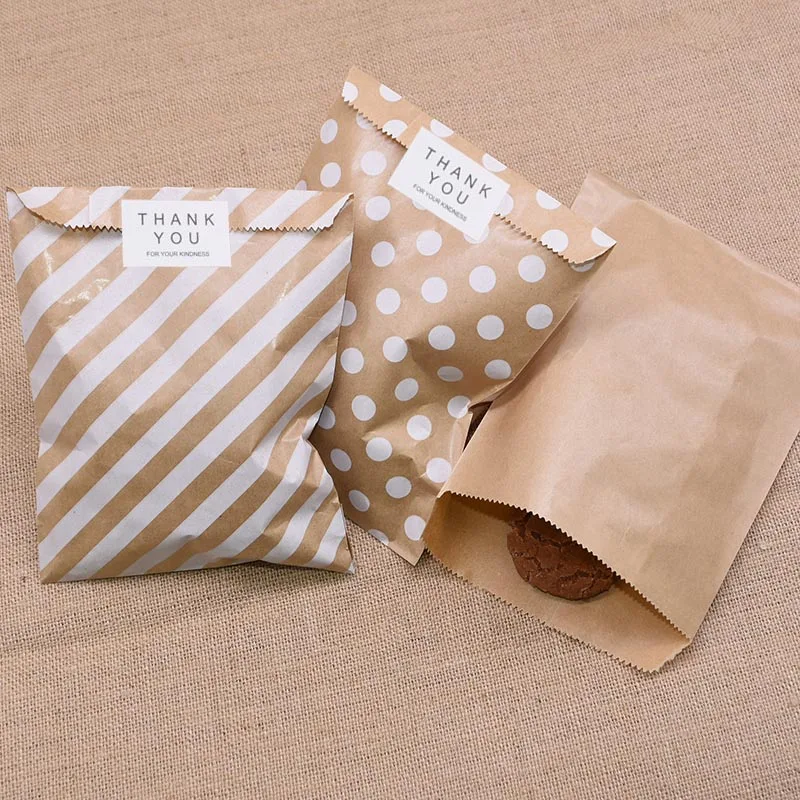 

25pcs Kraft Paper Bags Treat Candy Bag Chevron Polka Dot Bags for Wedding Birthday New Year Party Favors Supplies Gifts Bags