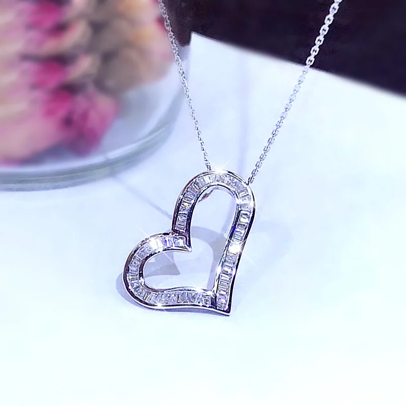 Huitan Korean Fashion Fresh Style Heart Necklace for Women Inlaid Shiny CZ Stylish Versatile Girl Pendant Necklace Party Jewelry