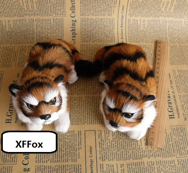 Pair of Simulation Tiger Models Real Life Polyethylene & Furs 17x9x10cm Small Collectible Gift Tiger