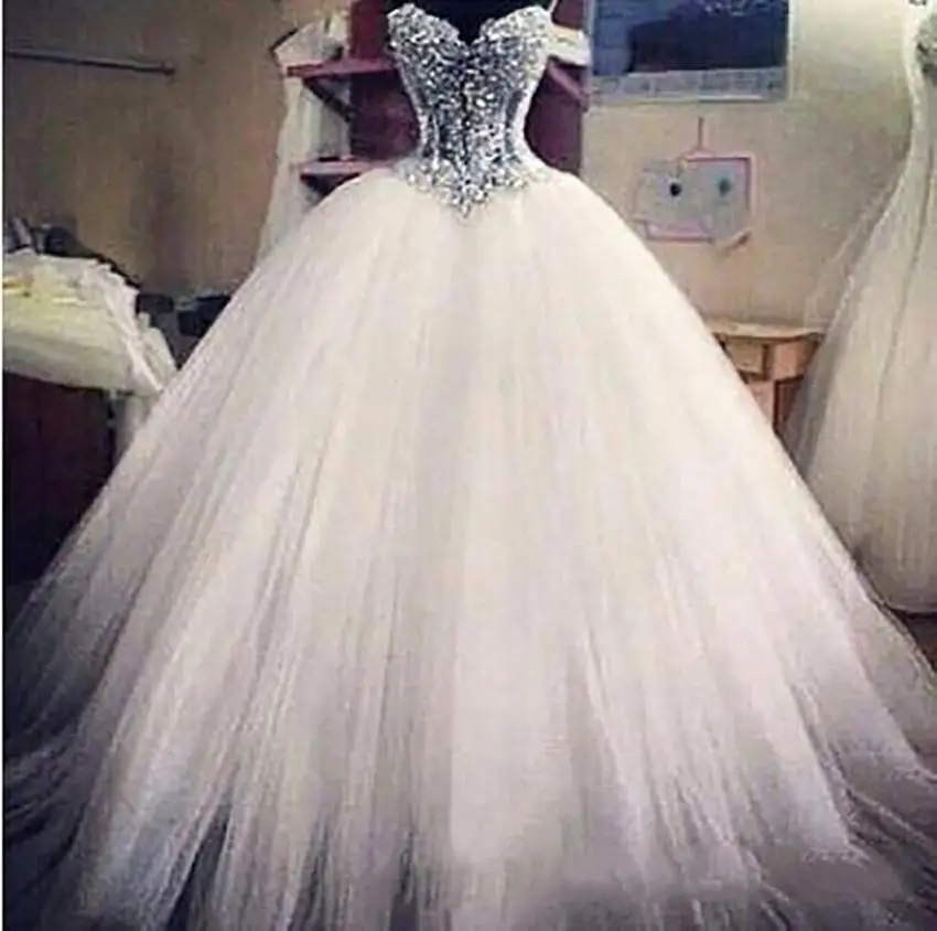 Customized Ball Gown Wedding Dresses Sweetheart Beaded Crystal Tulle Bling Wedding Gowns Lace-Up Back Custom Made Dress Arabic