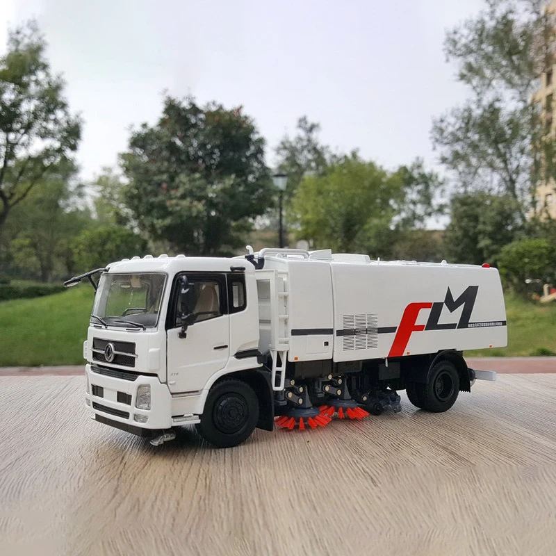 Diecast 1:35 Scale Dongfeng Fulongma Sweeper Fulongma Environmental Alloy Model Collection Ornaments Souvenir