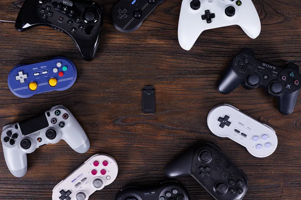 8BitDo Retro Receiver Wireless Bluetooth Adapter Dongle for The Original Sega Genesis and Mega Drive Analogue Mega SG Console - 6