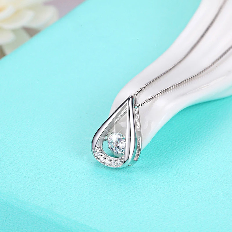 New Elegant Dance Zircon Triangle Water Drop Pendant Necklaces 925 Sterling Silver Women Jewelry Fashion Rhinestone Charm Choker