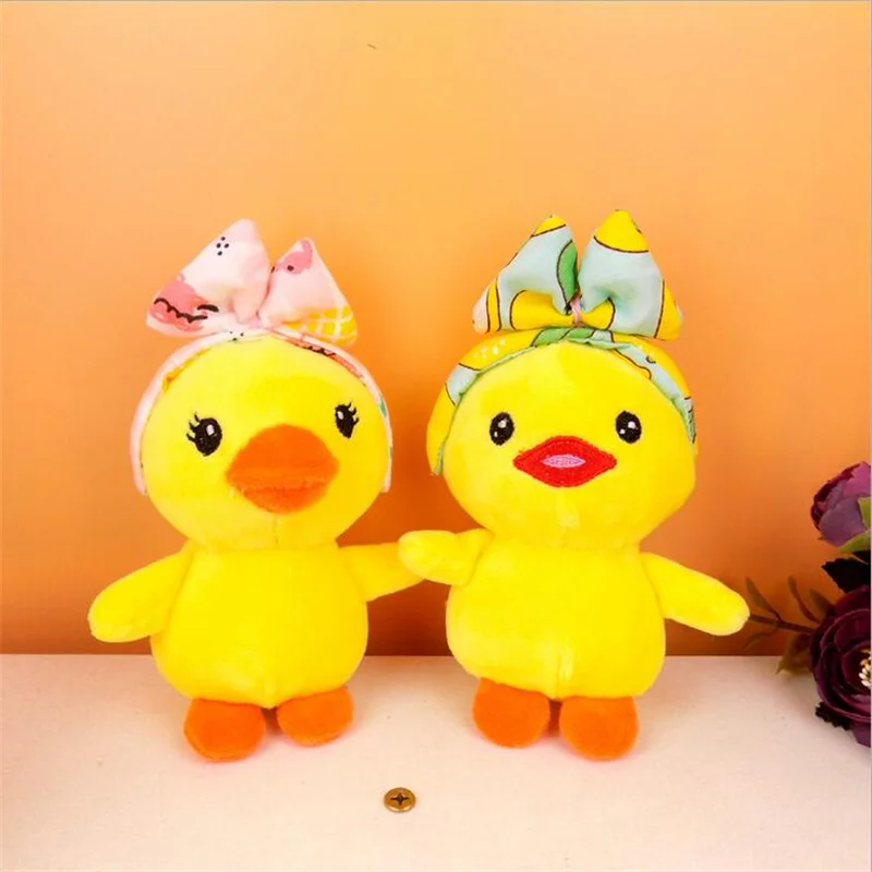 1 pçs criativo pequeno pato amarelo brinquedos de pelúcia pingente bonito pato pelúcia animal frango boneca presente natal chaveiro acessórios