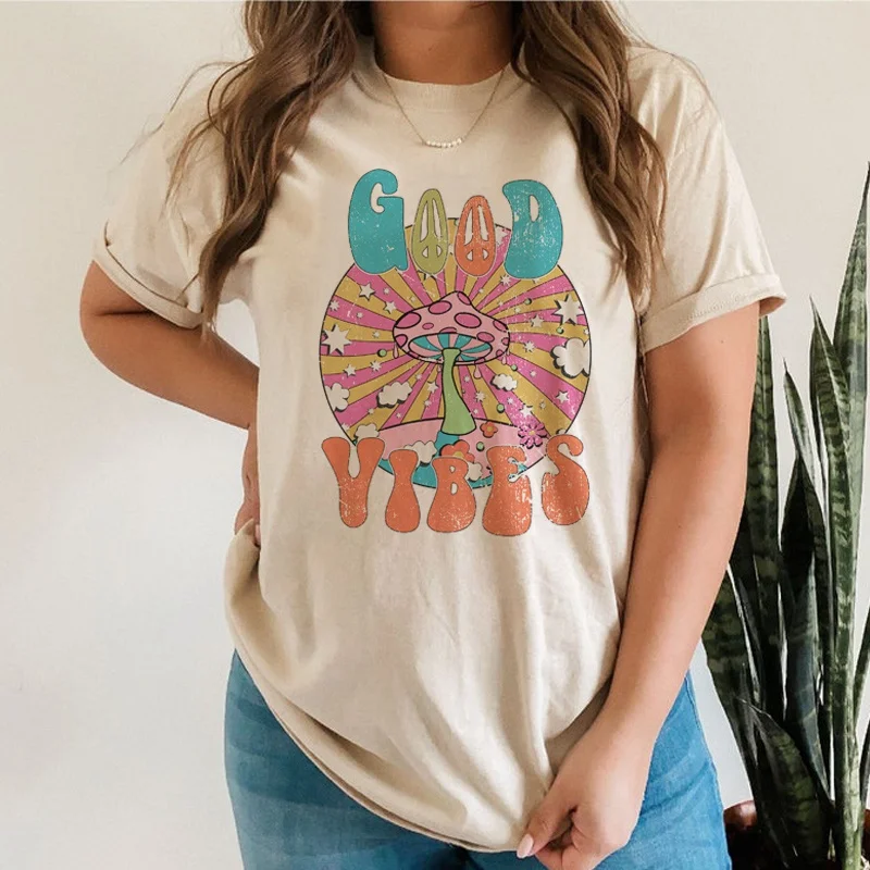 Good Vibes Mushroom Floral Print T-Shirt Women 70s Retro Hippie Psychedelic T Shirt Summer Ladies Cute Aesthetic Tops Clothes