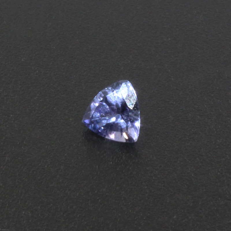 VVS grade tanzanite loose gemstone from Tanzania 4*4mm trillion cut tanzanite