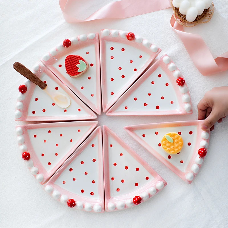 8pc/set Pink Strawberry Cake Ceramic Plate Japanese Girl's Heart Full Disc Lovely Polka Pink Cake Can Triangle Plate