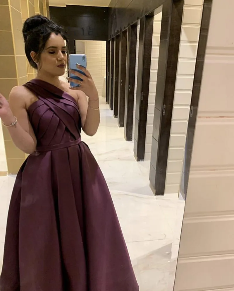 One Shoulder Sleeveless A-Line Floor Length Satin Pleated Long Women Prom Dresses 2020 Side Slit Party Gown For Prom gown