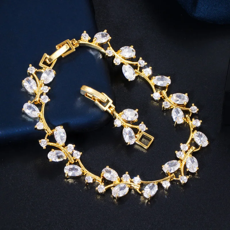 Pera Elegant Leaf Dazzling Green CZ Stone Yellow Gold Color Tennis Charm Bangle Bracelets for Women Pageant Party Jewelry B179