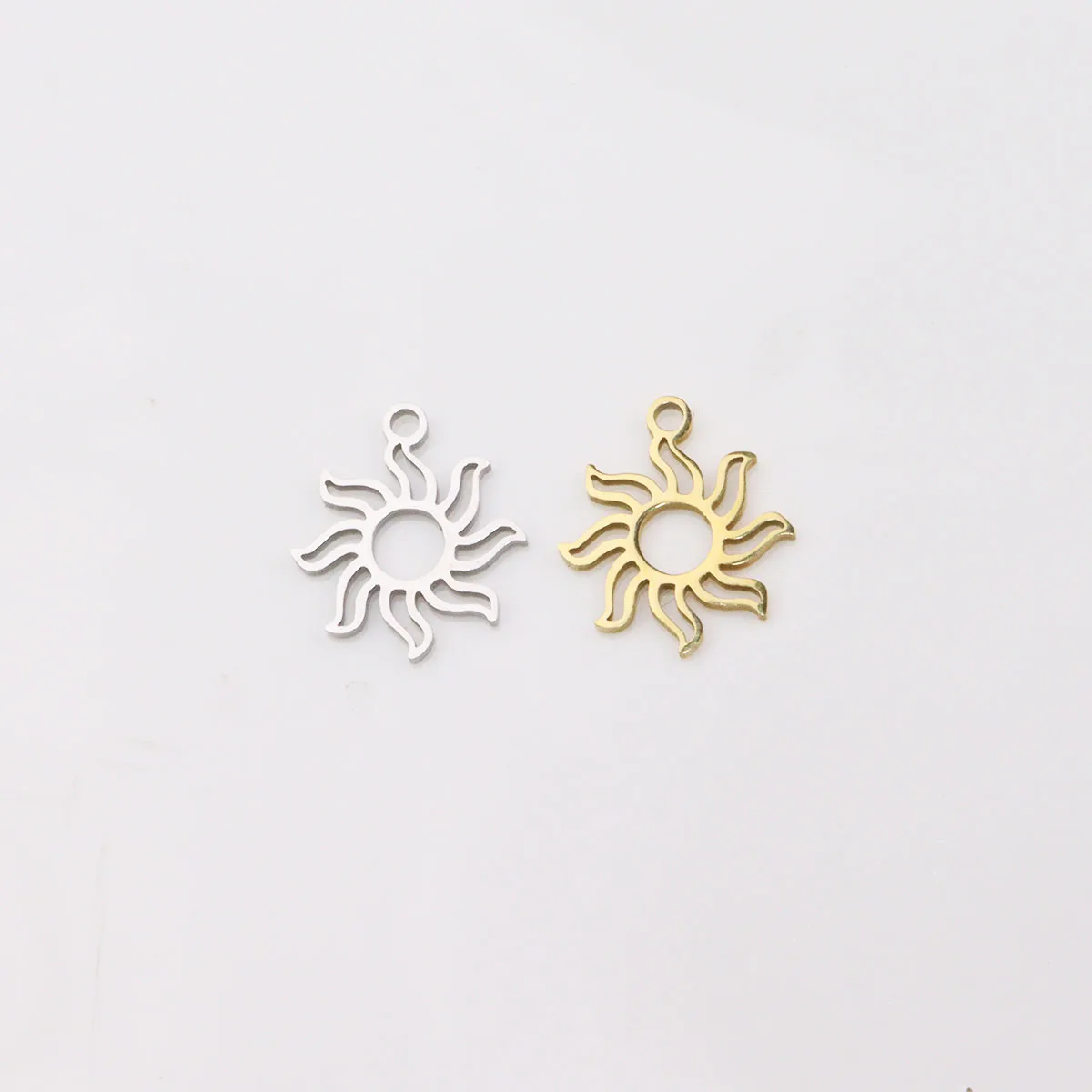 10pcs 12mm Wholesale Stainless Steel High Quality Mirro Polish Sun Women Charm Pendant DIY Necklace Bracelets Unfading Colorless