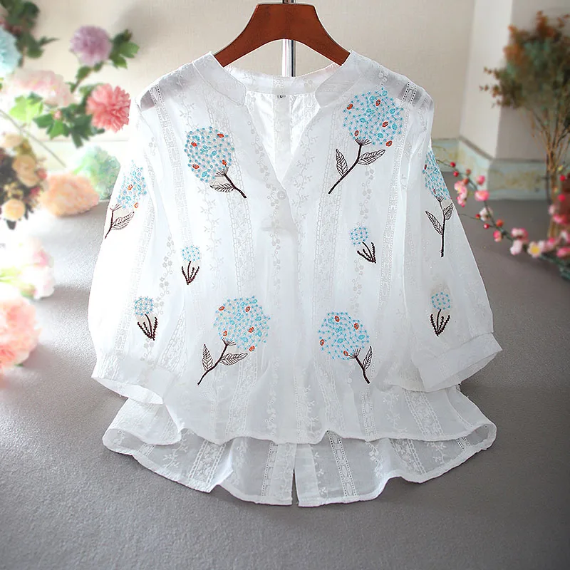 

Women's Spring Summer Designer Vintage Embroidery White Cotton Shirt Female High Waist Casual Loose T Shirt Top TB551