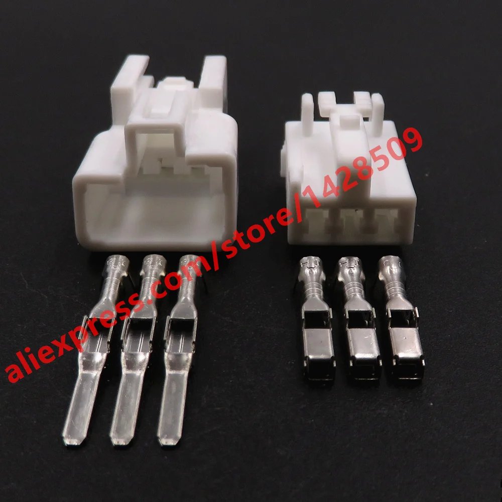 1 Set 7282-1030 6520-0577 3 pin white male female electric Reading lamp plug auto connector MG641035