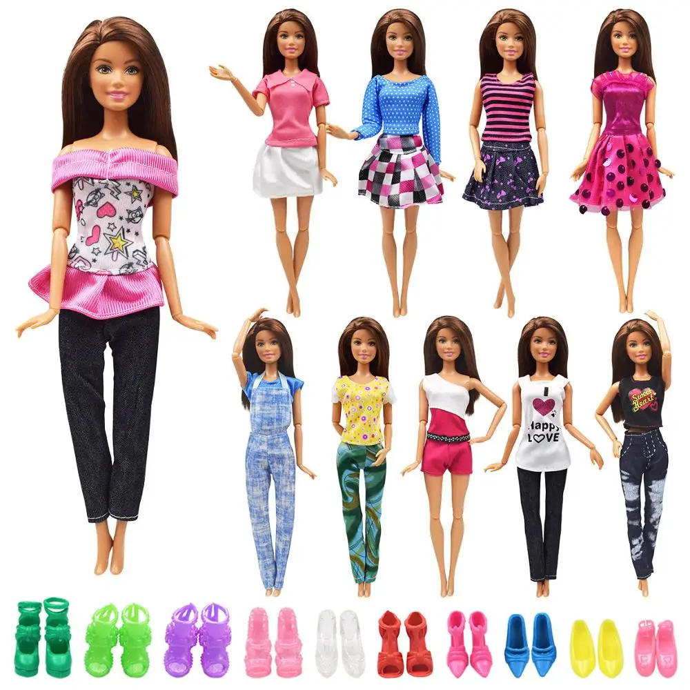 20 Pieces/Doll Set Accessories = 10 Mixed Fashionable Cute Noble Dresses + 10 Pairs Of Different Shoes