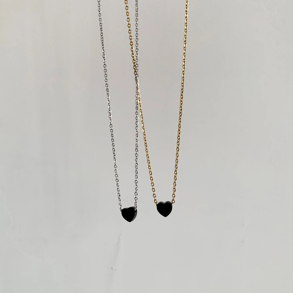 Simple Lovely Glossy Black Heart Charm Necklace Trendy Gold Color Stainless Steel Chain Choker Pendant Necklace