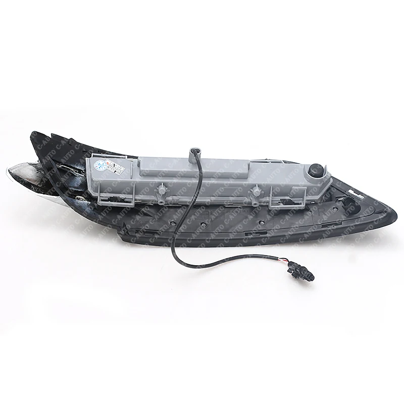 Car For Mercedes Benz W246 B class B180 B200 2011-2014 LED DRL Daytime Running light With Yellow Turn Signal Function