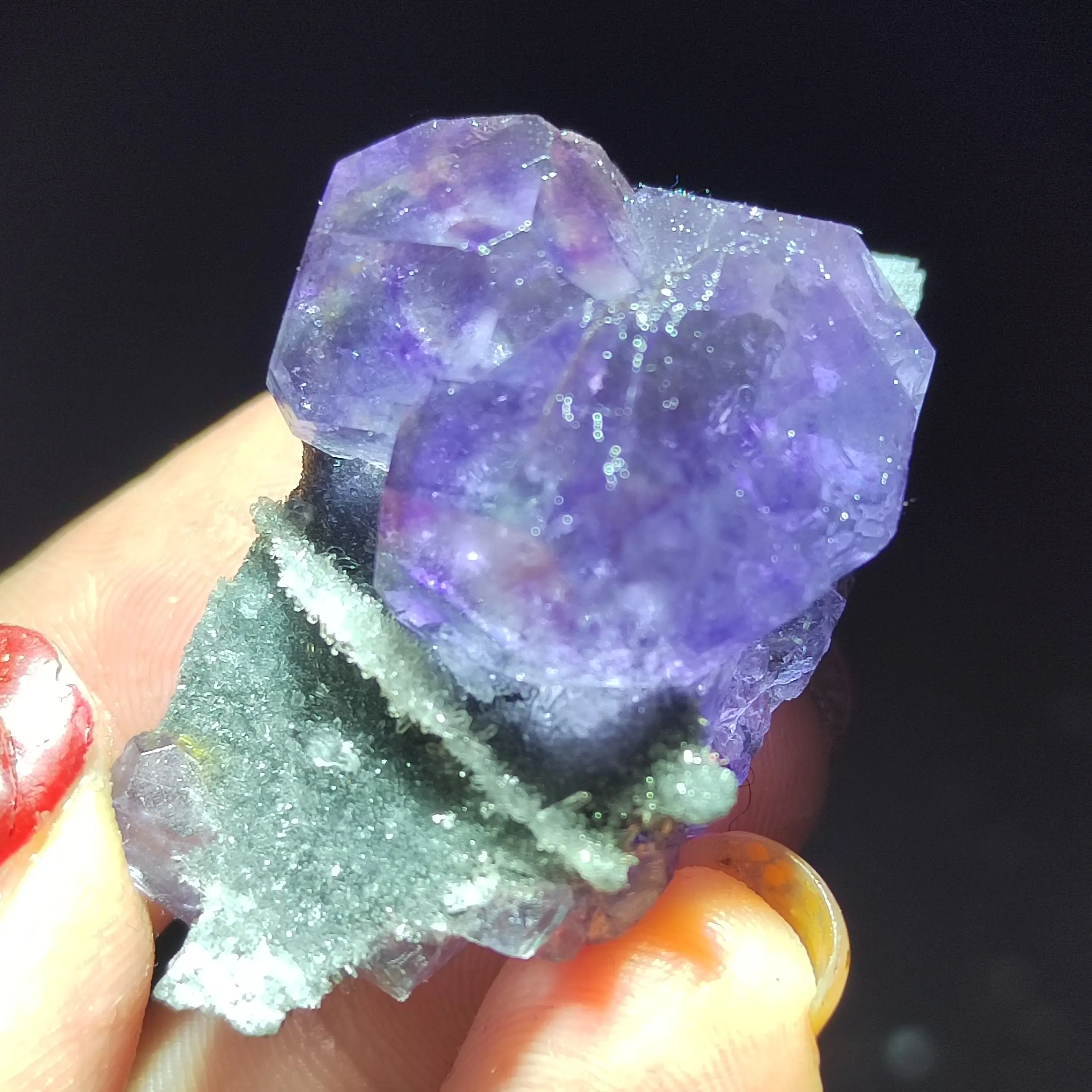 

20.4gNatural rare purple fluorite quartz mineral healing aura wheel vein CRYSTAL QUARTZ GEM home decoration