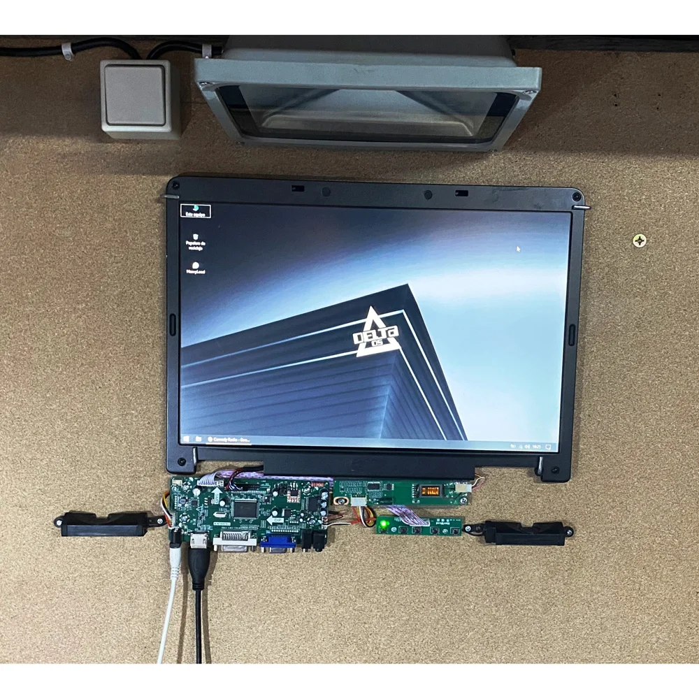 M.NT68676 HDMI + DVI + AUDIO + VGA + LCD Controller Driver Board ชุดสำหรับ M185XW01 1366*768 18.5 "LED DIY หน้าจอ