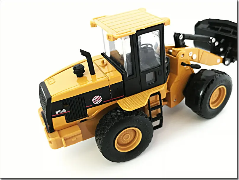 1:60 alloy engineering truck forklift model,high simulation bulldozer loader toy,packaging gift box,free shipping