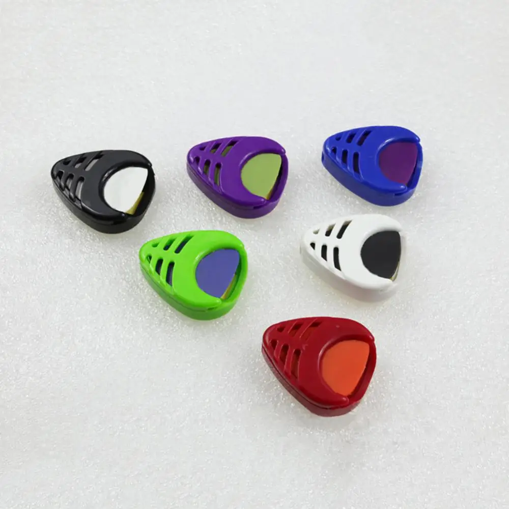 70% Hot Sale Guitar Pick Holder Plastic Plectrum Case Heart Shape Portable Acoustic Electric Guitar Picks Protect Case Cover