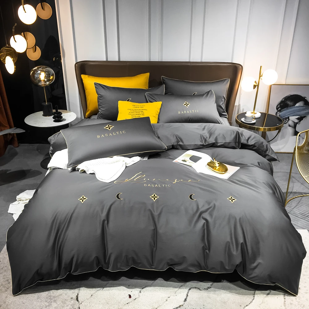 

2024 Four-piece bedding light luxury cotton double household bed sheet quilt cover embroidered little bee fashion bedding gray