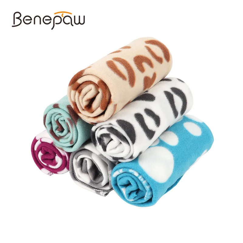 Benepaw Comfortable Warm Pet Blanket Winter Paw Print Dog Cat Soft Puppy Blankets Sleeping Mat Pad For Small Medium Large Dogs