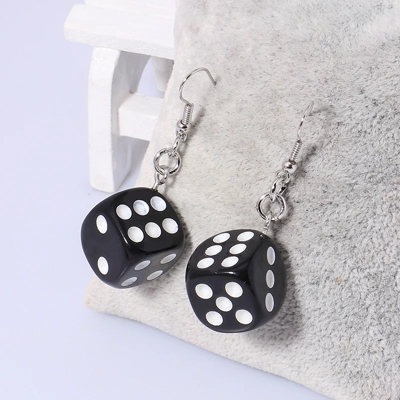 Aihua Heißer Verkauf Weiß Schwarz Farbe Platz Würfel Ohrringe für Frauen Lustige Digitale Würfel Ohrringe Femme Bijoux Brincos Berloques – Detail 9