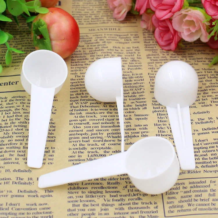 5ピース/セット10ミリリットル5グラム測定プラスチックスクープpp測定スプーンミルク計量カップクッキングツールベーキングツールアクセサリー