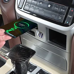 For Toyota Land Cruiser 200 2016 2017 2018 2019 2020 USB Wireless Charging of Multifunctional Central Control Storage Cassette