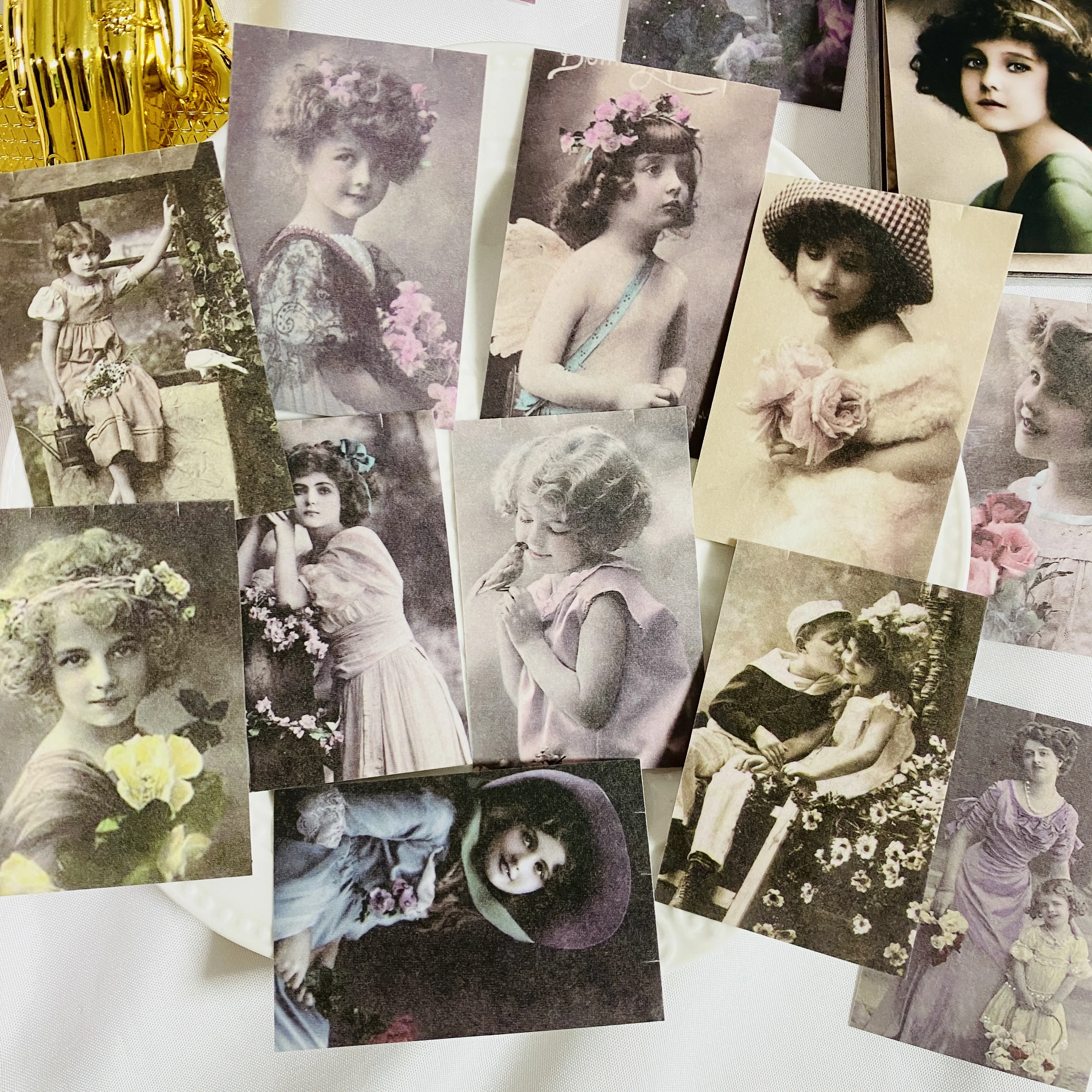 50 sztuk Vintage mała dziewczynka stare zdjęcie naklejki DIY Scrapbooking baza kolaż pamiętnik szczęśliwy Planner rekwizyty fotograficzne prezent