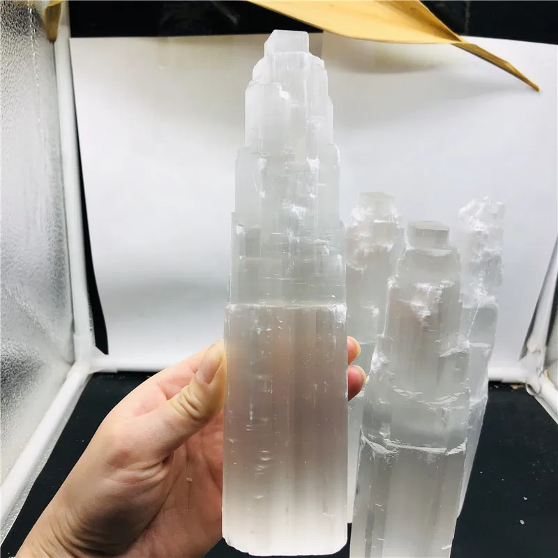 Cristallo di Quarzo naturale Selenite Lampada Fiamma Reiki Guarigione Campioni di Minerali Decorazione di Cerimonia Nuziale Complementi Arredo Casa