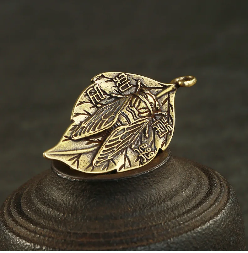 Fait à la main en laiton pur contenu feuille cigale artisanat bijoux à bricoler soi-même ornement Miniature raccord porte-clés pendentif souvenir cadeau a0796