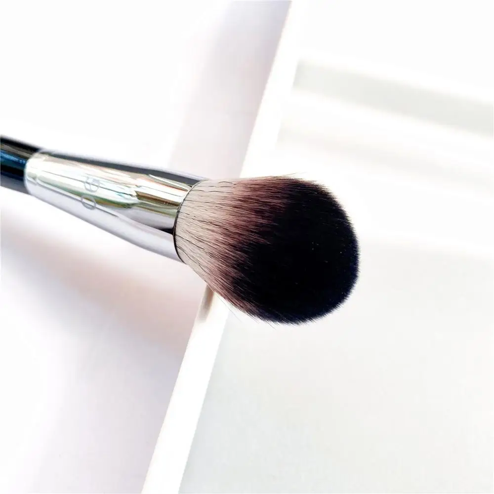 Pro Featherweight Complexion Brush #90 Seamless Foundation Blush Bronzer Makeup Brush Cosmetics Tools