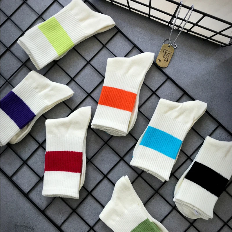 Color stripe vivi street tide retro basketball Men\'s socks sports versatile leisure high purity Cotton Women in the stockings