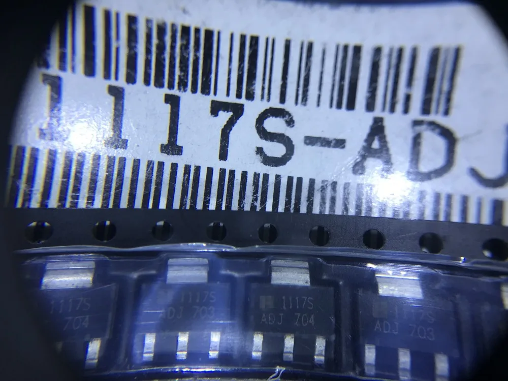 20PCS 1117S-ADJ 1117S chip IC nuovissimo e originale