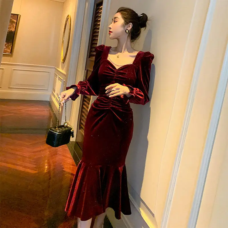 

2021 New vintage wine red gold velvet dress autumn and winter high-end temperament French waist thin