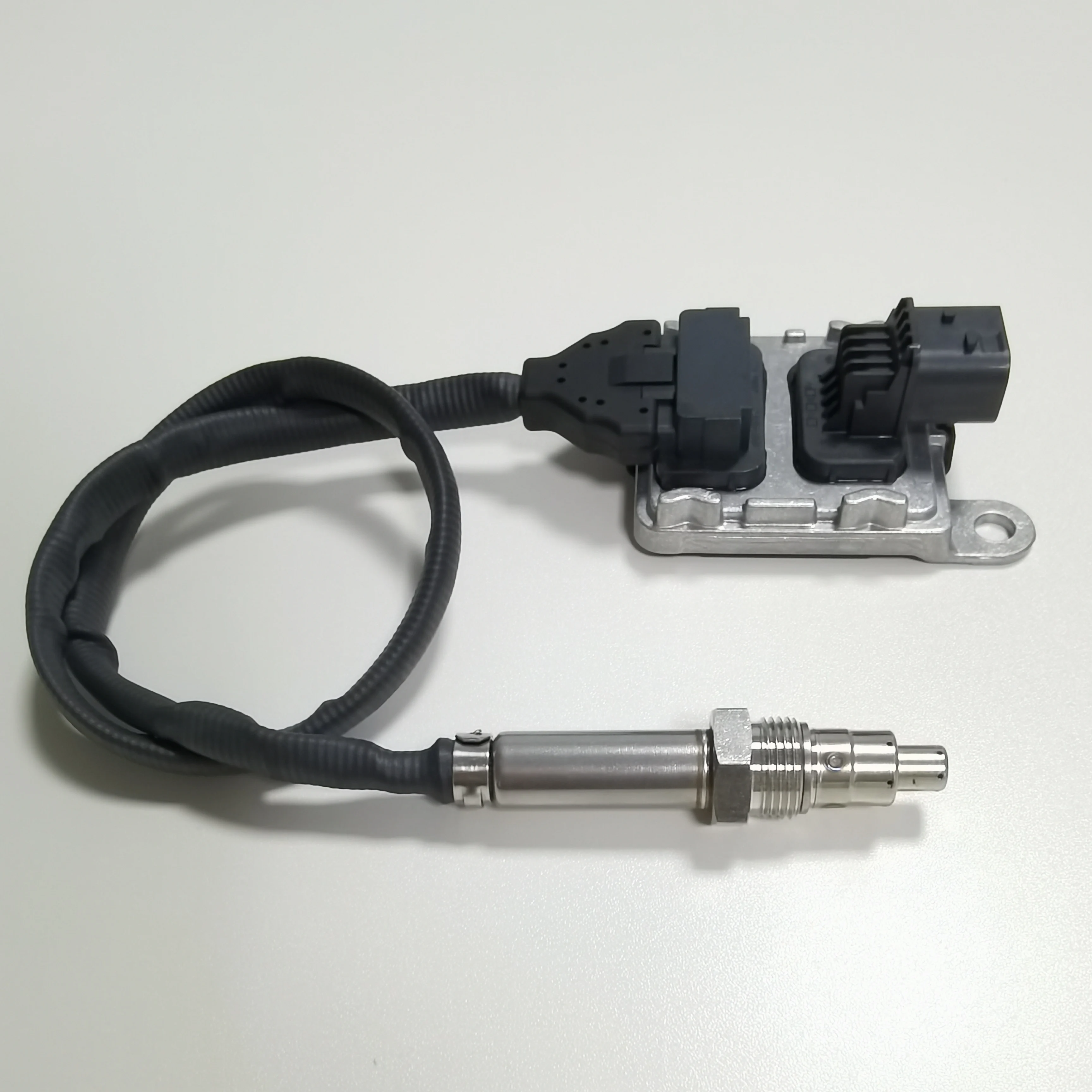 Nitrogen Oxygen Sensor Manufacturer Directly Supply SCR parts 2236409 A3C04720000-01  A3C04720000 2236409