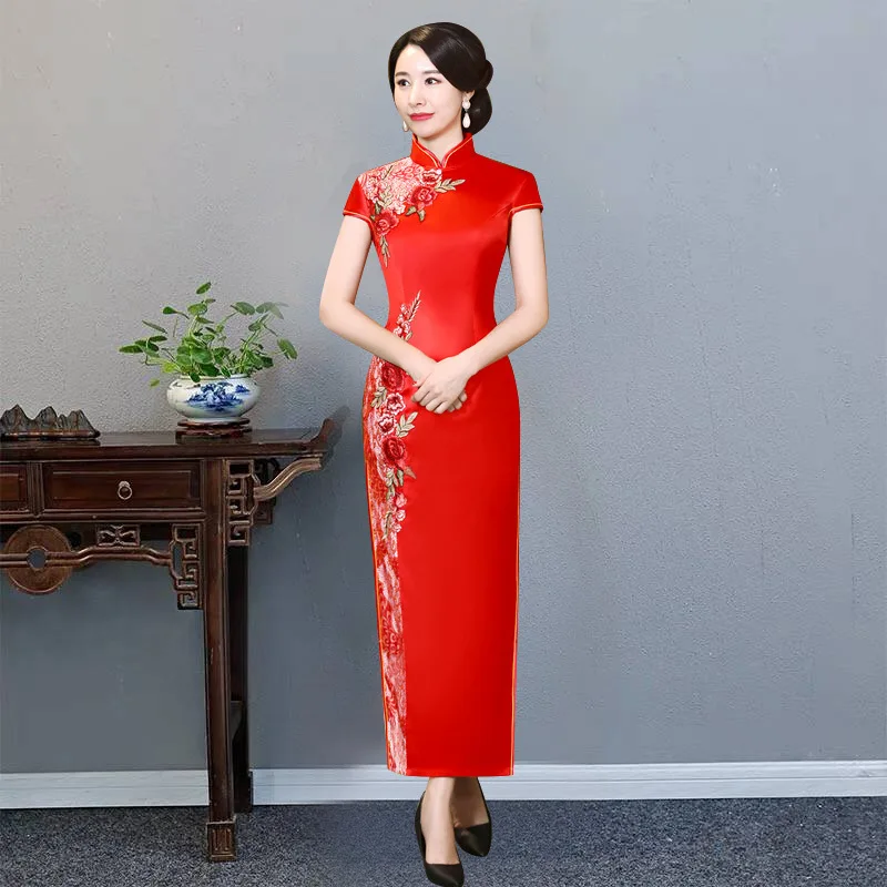 Novelty Women New Chinese Traditional Long Qipao Fashion Stage Show Social Etiquette Dress Vintage Classic Slim Cheongsam