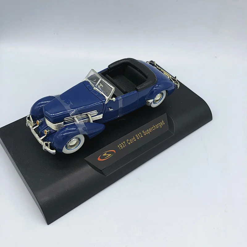 Signature 1:32 1937 Cord 812 Supercharged alloy toy car toys for children diecast model car Birthday gift 