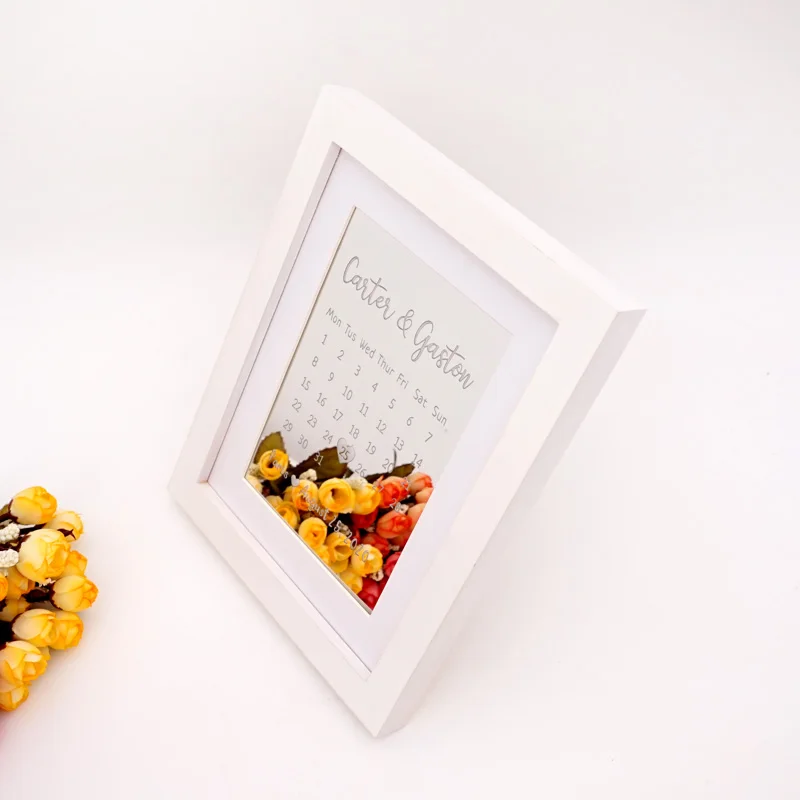 

Personalized Valentine's Day White Color Wooden Frame with Acrylic Wedding Calendar Frame Table Decoration Custom Gift