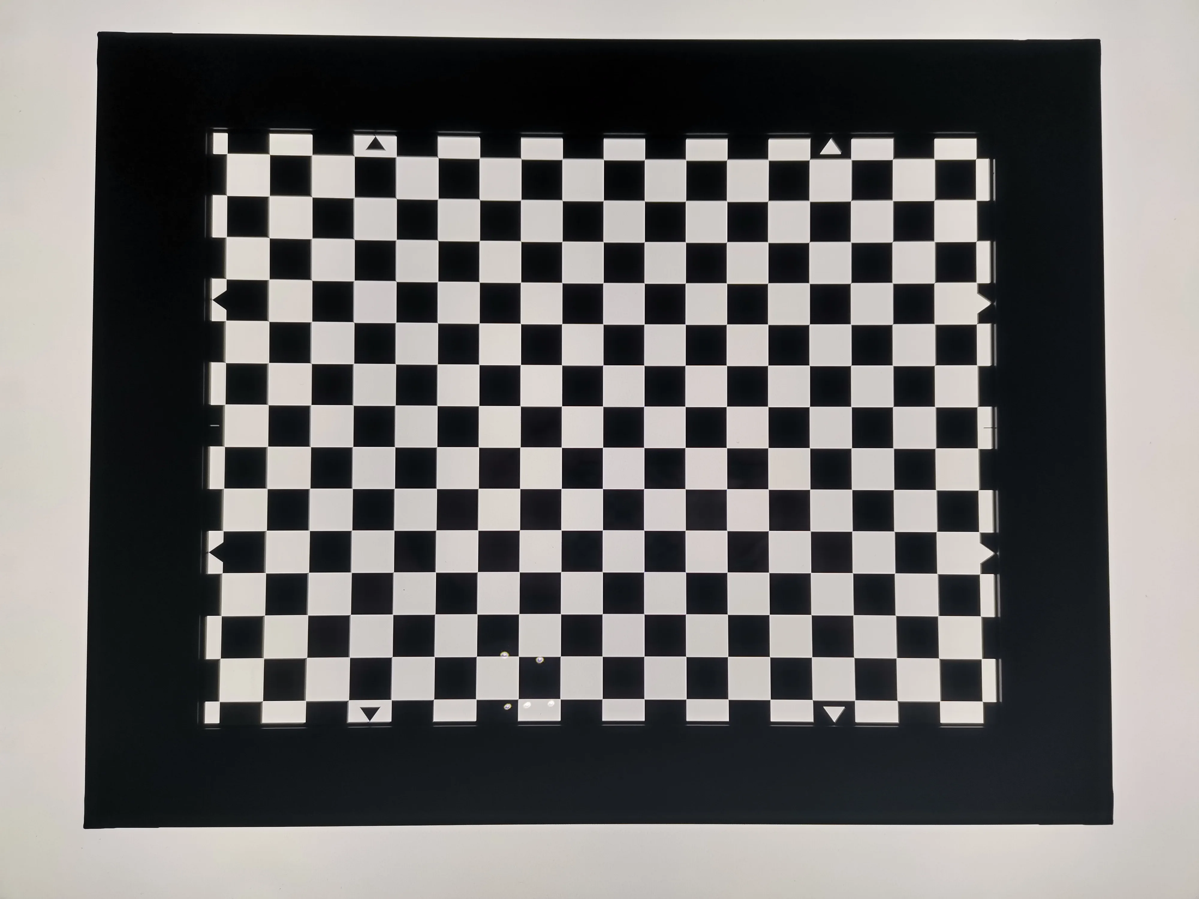 전송 체커보드 테스트 차트 프레임 장착 D280 사양 4:3 사용자 정의 가능 왜곡 검정 흰색 360*280mm