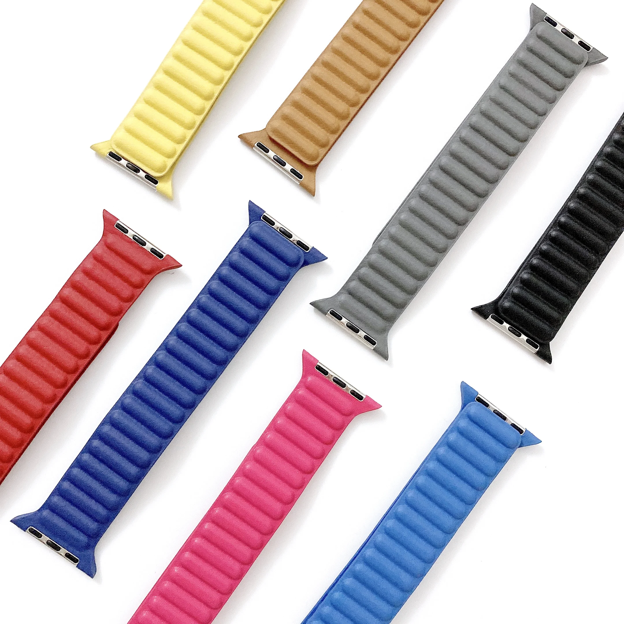 Silicone/Leather Link For Apple watch band 40mm 44mm 42mm 38mm 42 mm 1:1 Magnetic Loop bracelet iWatch series 7 6 5 4 3 SE strap