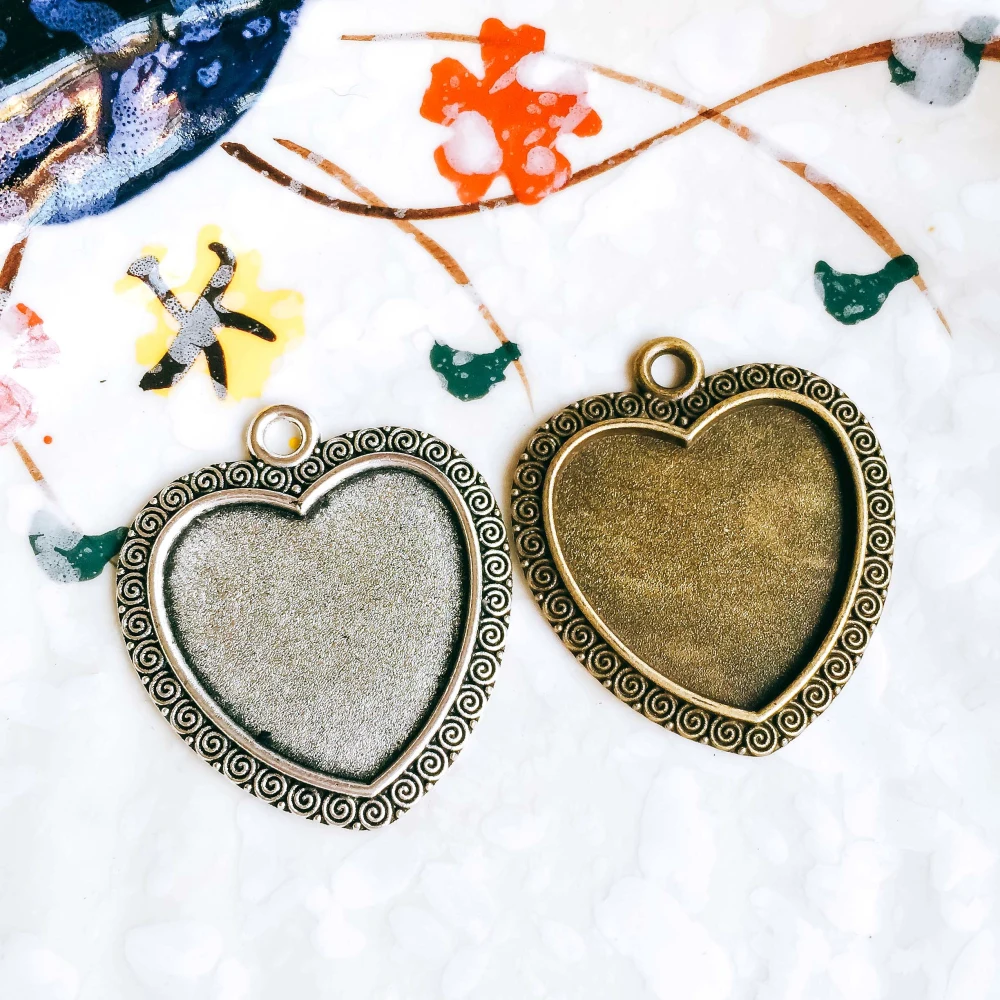 5 pz/lotto 25 millimetri Collana Del Pendente Impostazione Bronzo Antico di Colore Argento Cabochon In Bianco Forniture di Base per Monili Che Trovano T288