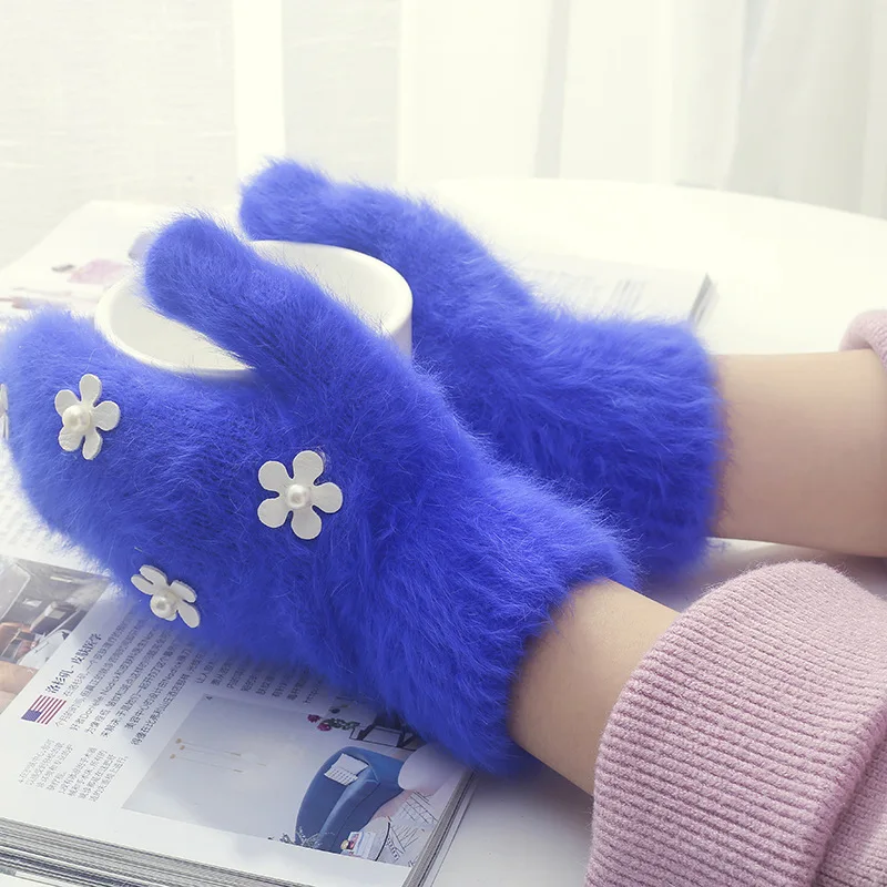 New Women Winter Keep Warm Plus Velvet Inside Thicken Full Finger Female Flower Pearl Cute Lovely Long Rabbit Fur Mittens Gloves