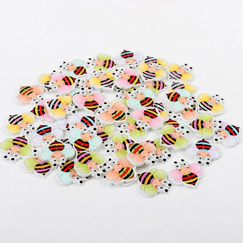 2020 Bee Pattern Wooden Buttons Random Home Decoration Crafts Mixed Sewing Decorative Scrapbooking 30pcs 24x24mm