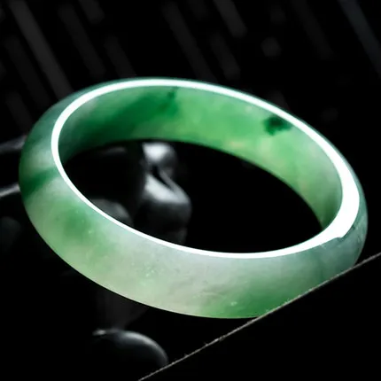 

Send Certificate Pure Myanmar Jade A-Class 54-62mm Green Two-color Bracelet Elegant Princess Bracelet Send Mom to Girlfriend