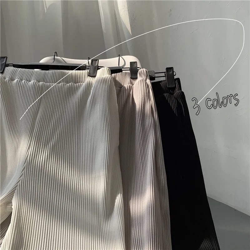 Koreańska wersja plisowane proste spodnie męskie nowa moda elastyczna talia Casual spodnie męskie Streetwear lodowy jedwab spodnie męskie spodnie