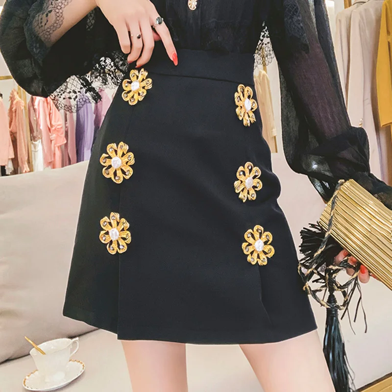 

Vintage Black High Waist Half-body Above Knee Flower Buttons A-line Skirt Women Fashion New Spring Summer 2021 Z442
