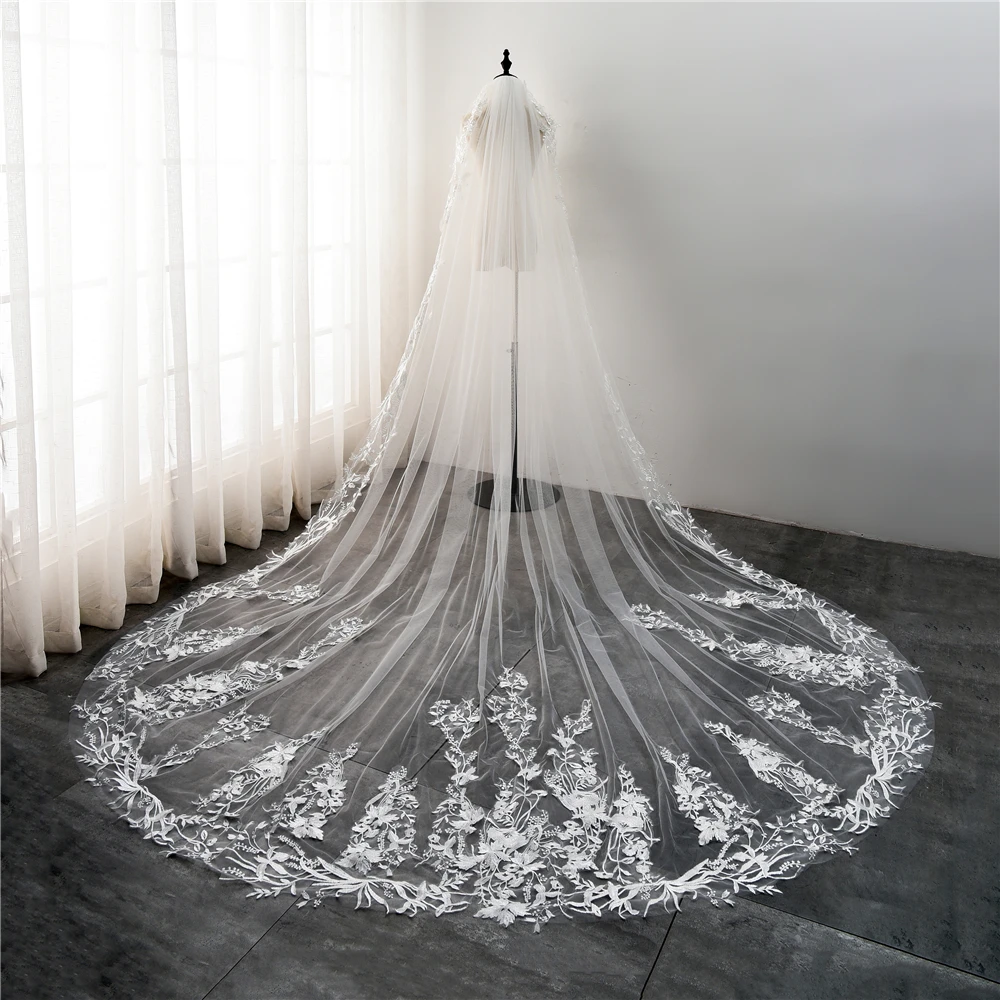 

Long Wedding Veils Full Lace Edge Leaves Floral Appliques Bridal Veil With Comb for Bride Hearwear Cathedral Wedding Accessories