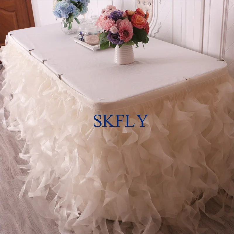 Skfly SK010R: A Tabela de Toalha de Mesa de Organza com Corte em Espirais para Casamentos e Festas de Aniversário